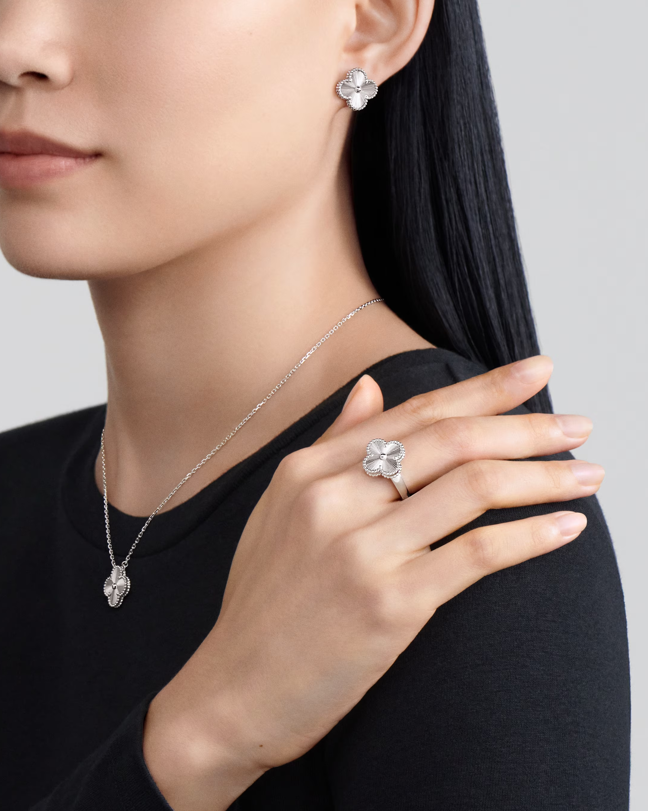 NOIR™ Clover Cable Chain Necklace - Silver