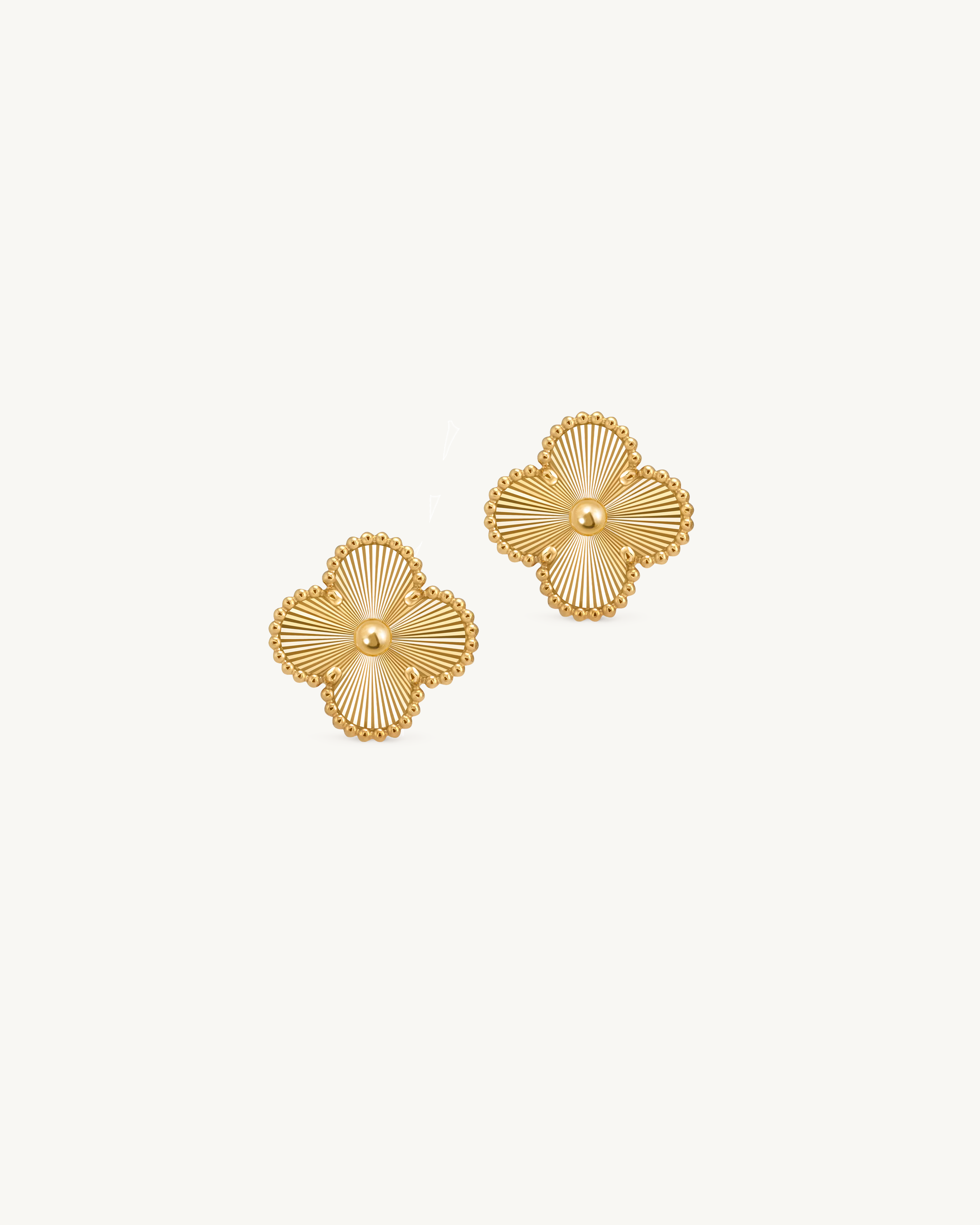 NOIR™ Clover Stud Earrings - Gold