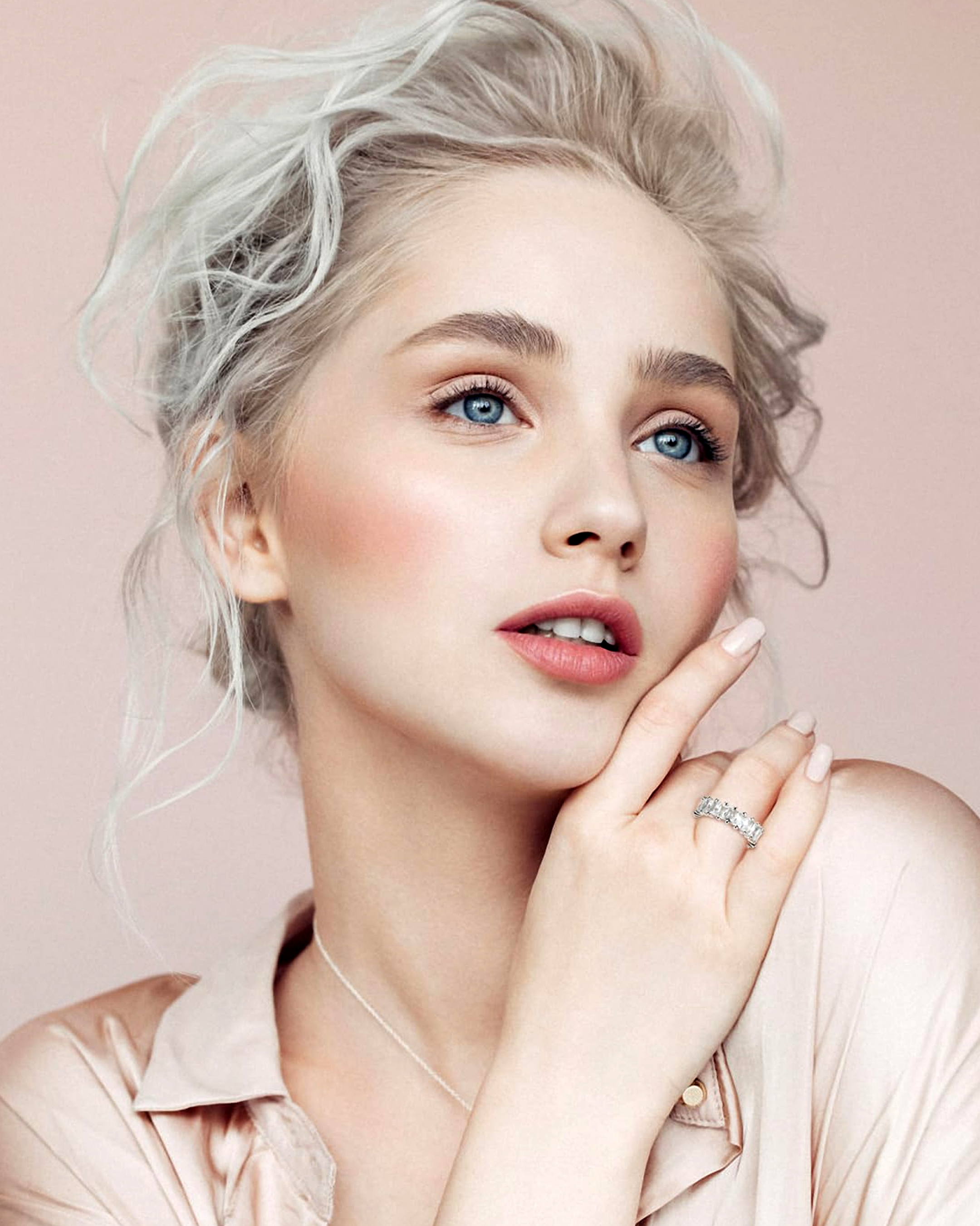 LUMIÉRE™ Marquise Zirconia Stones Statement Ring - Silver